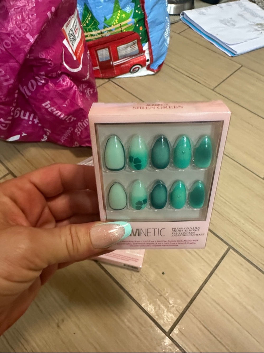 GLAMNETIC Women’s Press-On Nails - Nude Set -ONLY - Picture 4 of 7